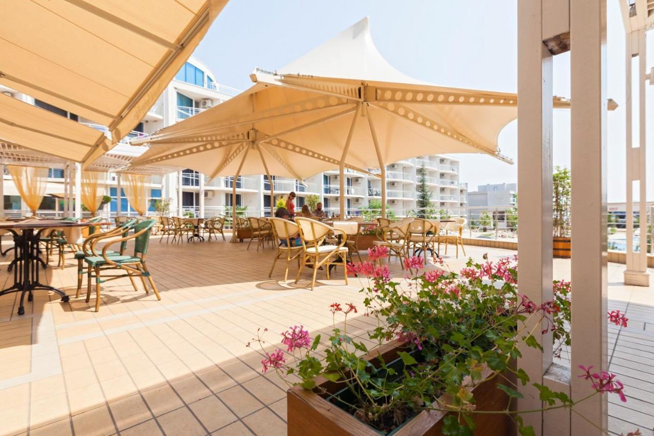 Design Studio In Atlantis Resort&Spa, Burgas Airport Экстерьер фото