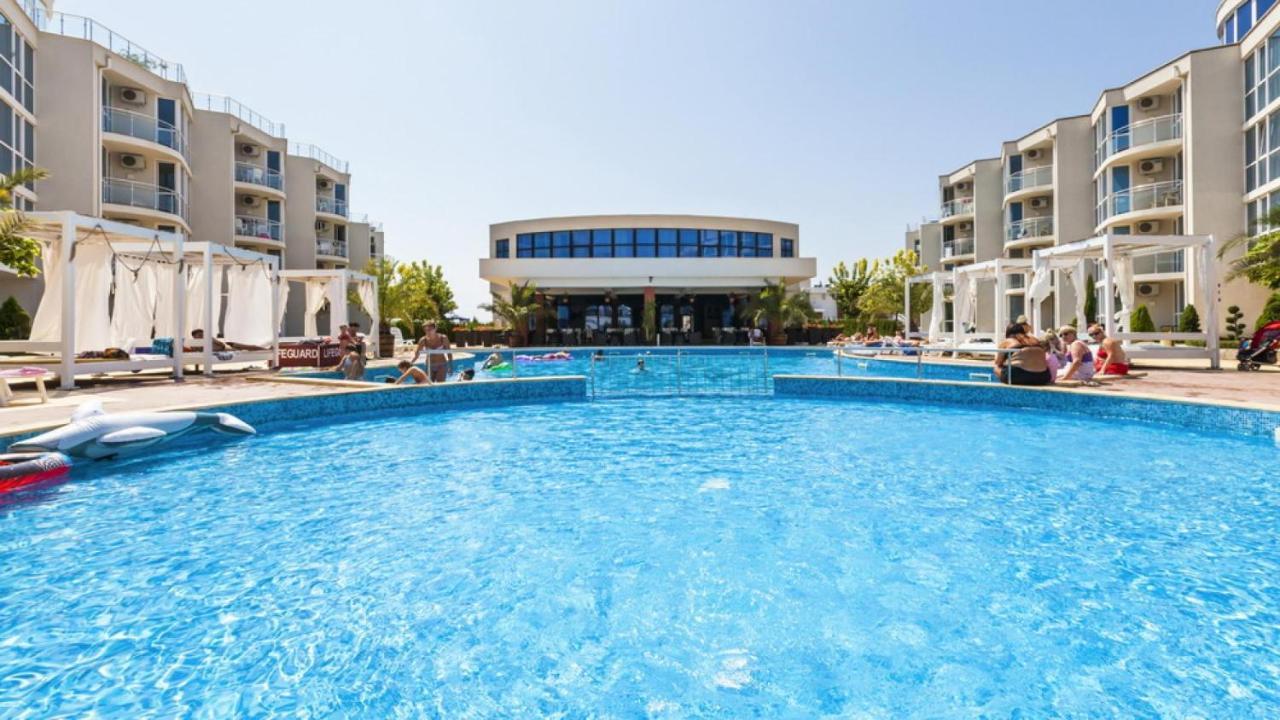 Design Studio In Atlantis Resort&Spa, Burgas Airport Экстерьер фото
